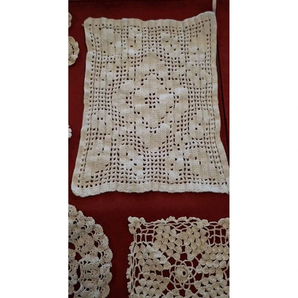 🌼 Vintage Lace Crochet Doilies Lot of 8 Mixed Styles – Six Round Two Rectangle